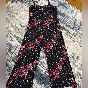 No Boundaries. Extra Large. Black floral jumpsuit